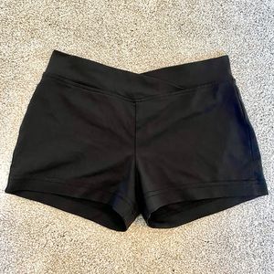 ✨ Danskin Drimore V-Crossover Black Athletic Shorts